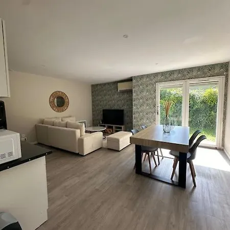 L'ombrage Apartment *